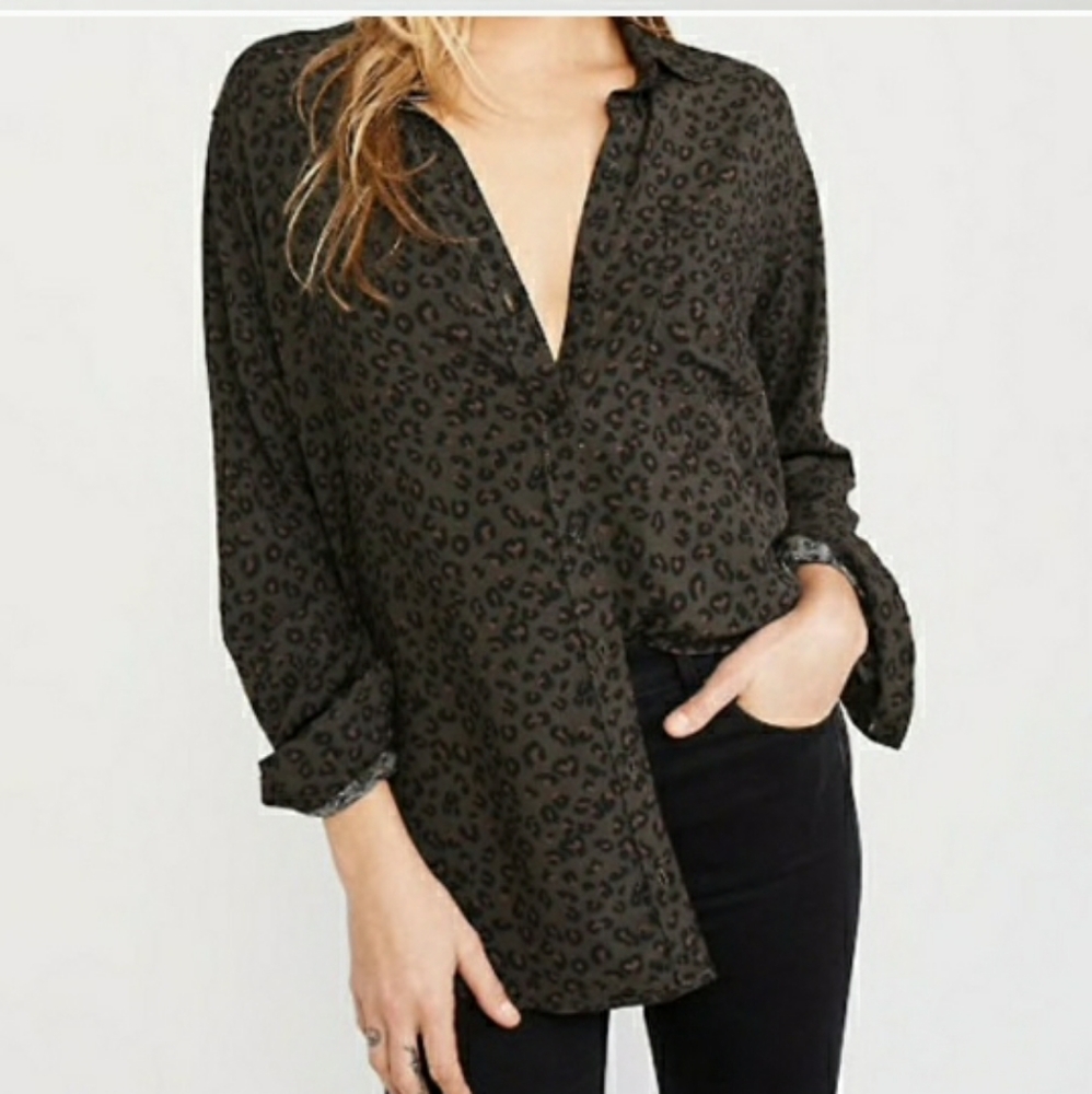 A&F long sleeve shirt